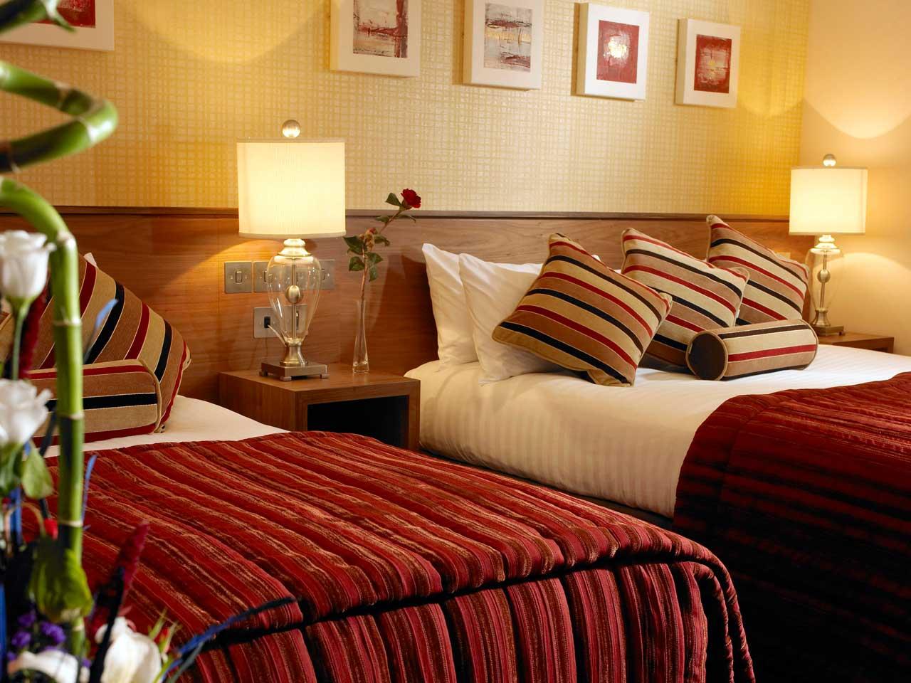 Tullamore Court Hotel Esterno foto