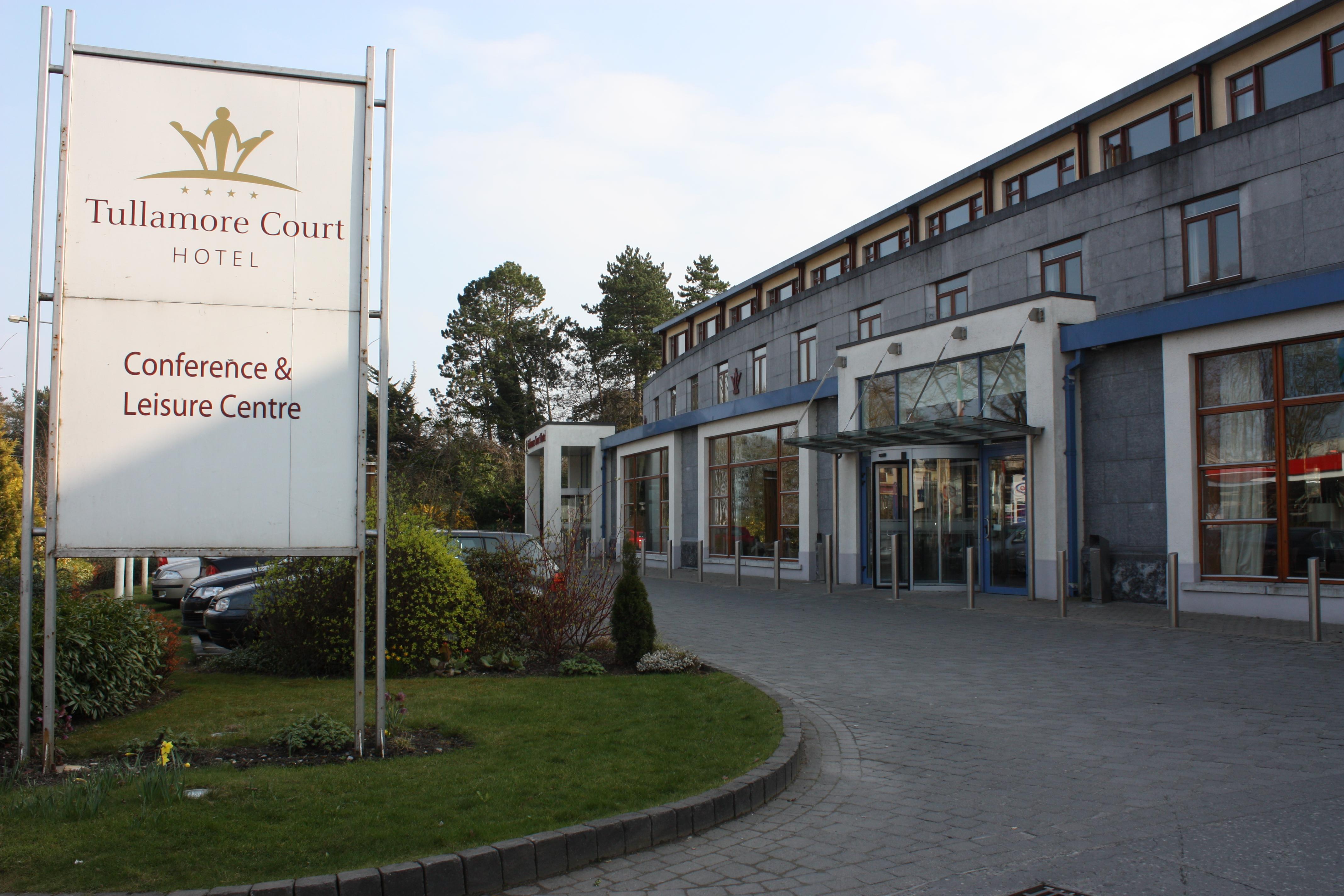 Tullamore Court Hotel Esterno foto